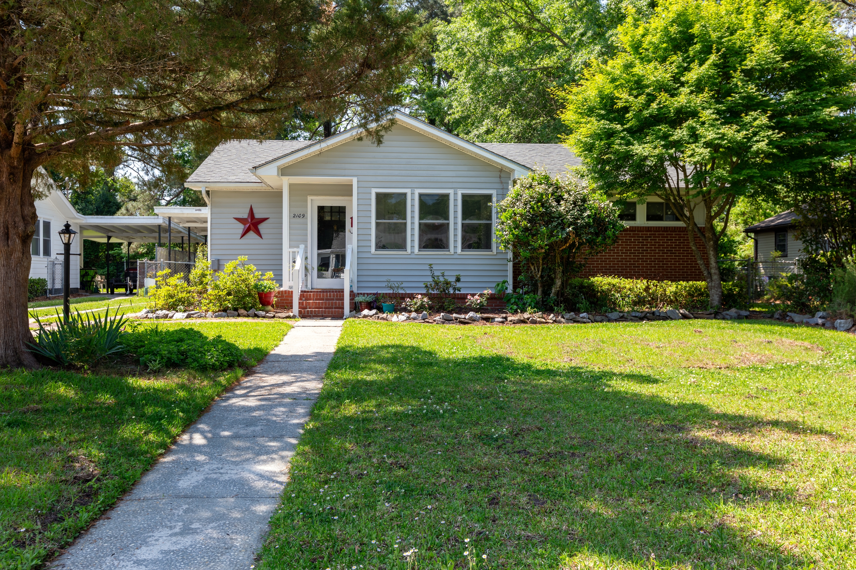 2109 Center Avenue