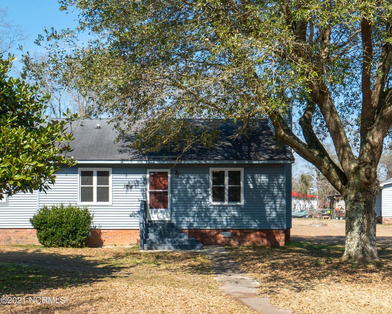 3204 Deer Path Circle